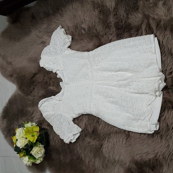 Cute White Eyelet Romper - Picture 5 of 9